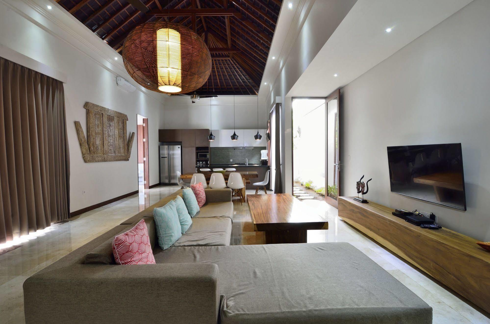 Bale Mandala Villas Senggigi Buitenkant foto
