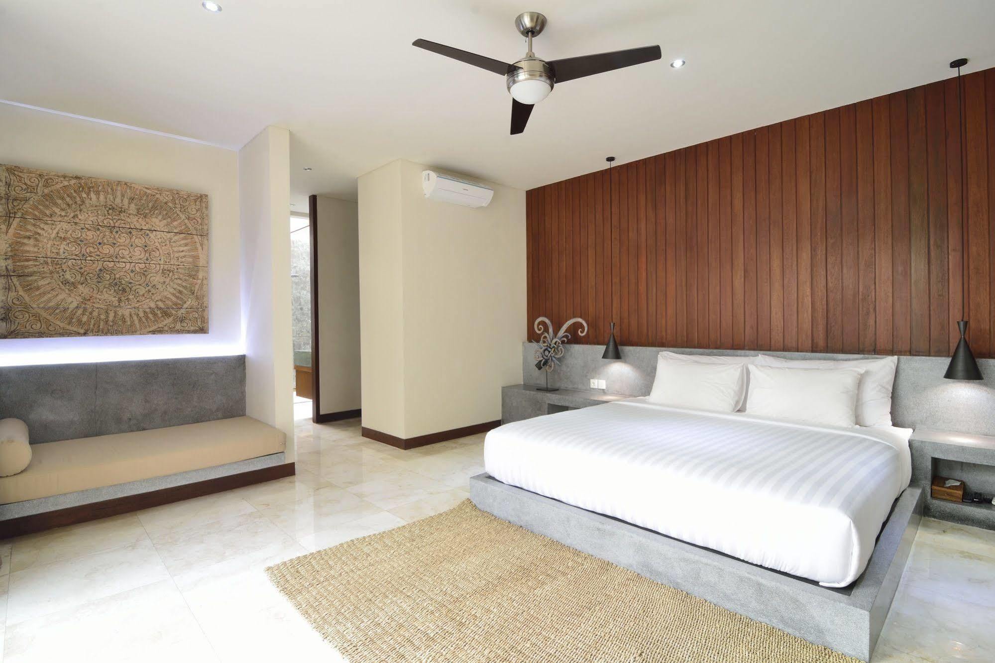 Bale Mandala Villas Senggigi Buitenkant foto