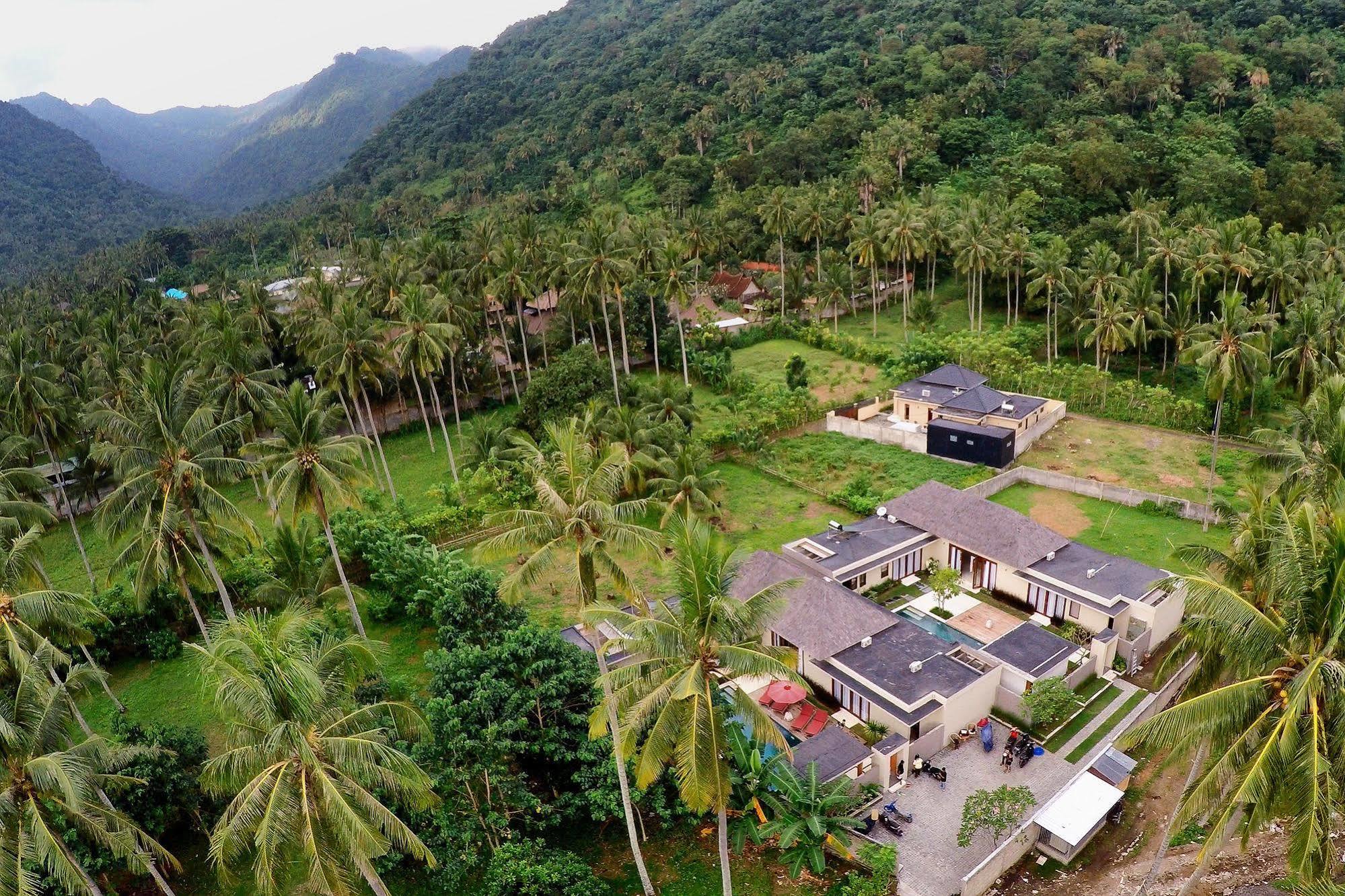 Bale Mandala Villas Senggigi Buitenkant foto