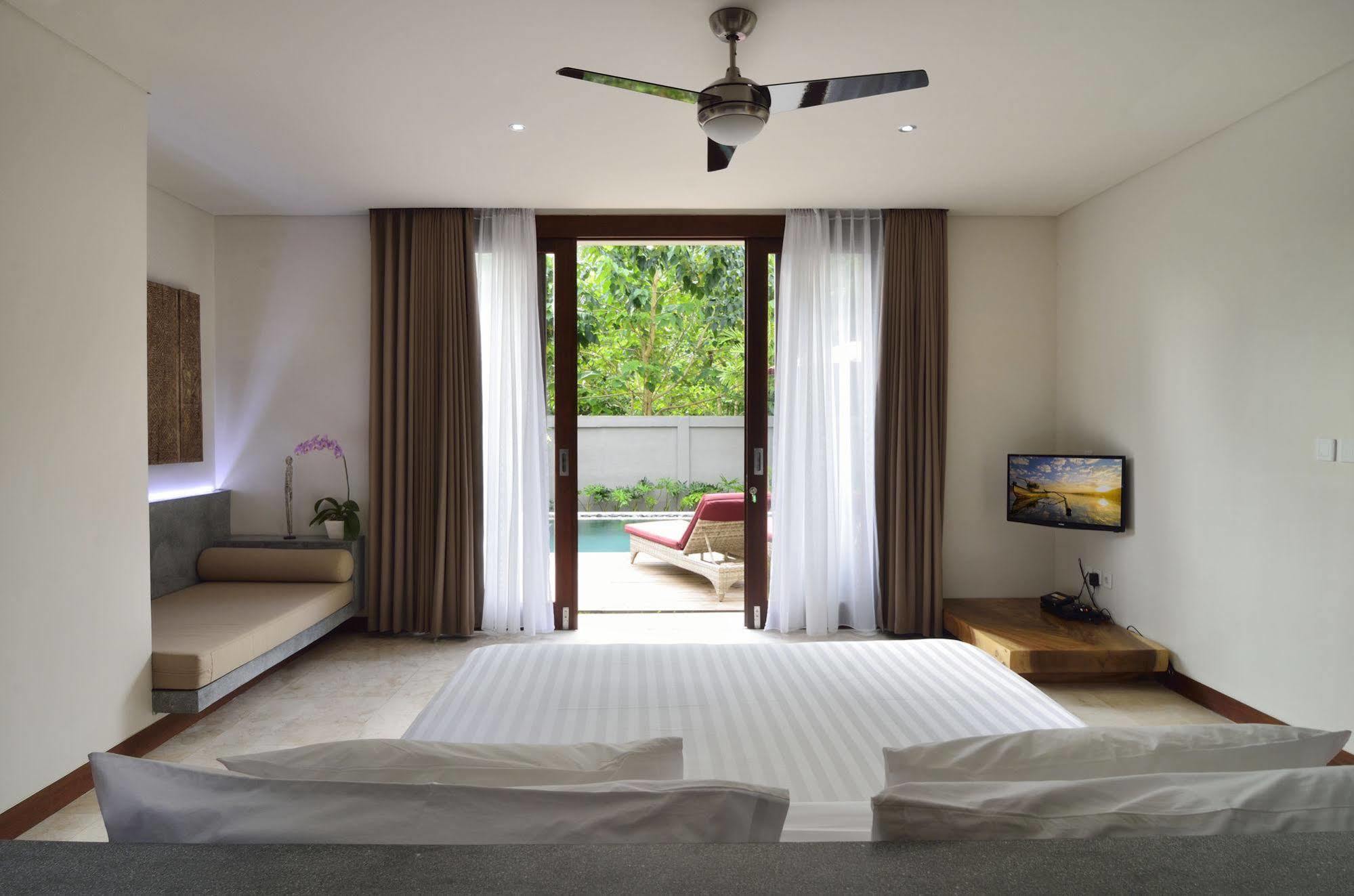 Bale Mandala Villas Senggigi Buitenkant foto
